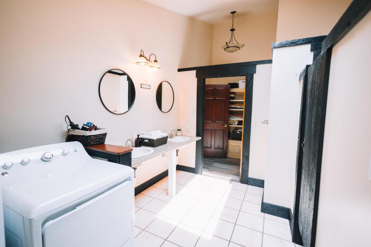Willa Downtown Escape Great For Large Families & Groups Sugarcreek Zewnętrze zdjęcie