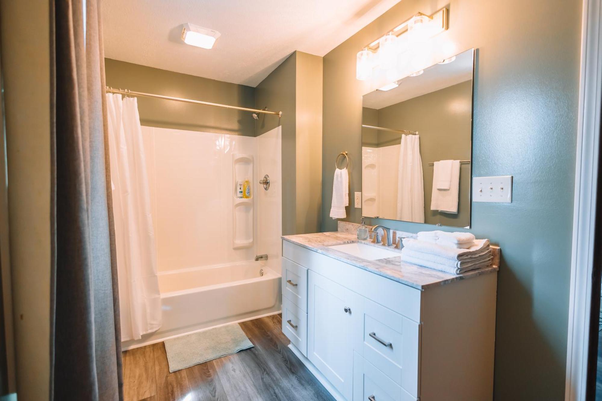 Willa Downtown Escape Great For Large Families & Groups Sugarcreek Zewnętrze zdjęcie